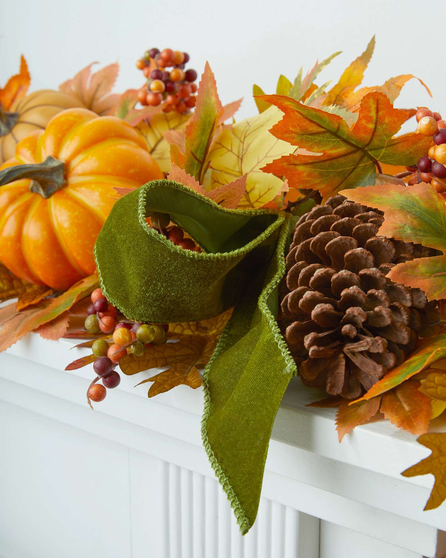 Balsam Hill Golden Harvest Artificial Fall Garland with Texture Details