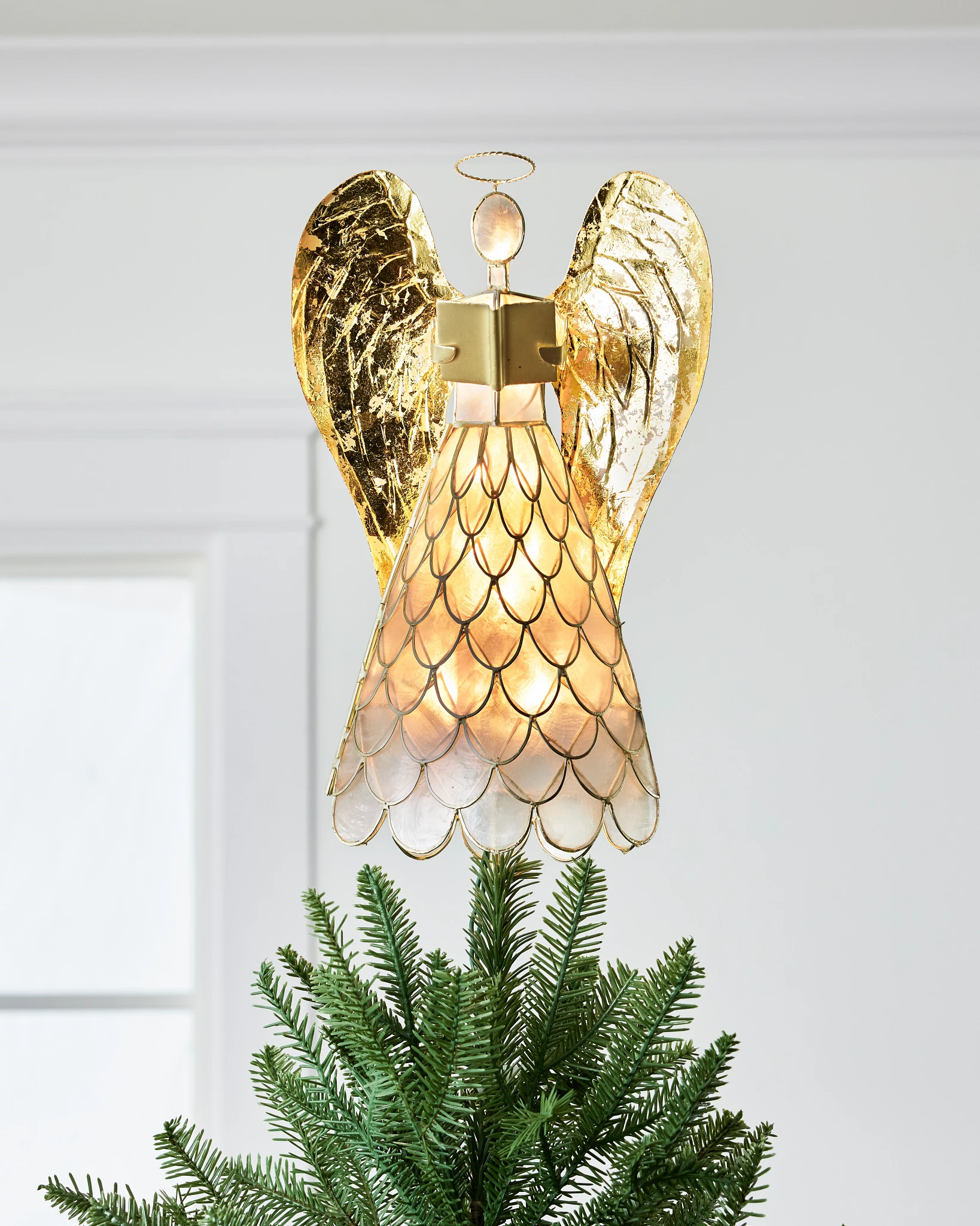 Ange Topper Pour Arbre De Noël - Statue Délicate Traditionnelle Avec Ailes En Plumes Blanches, Sommet Sapin Festif 25x30 Cm