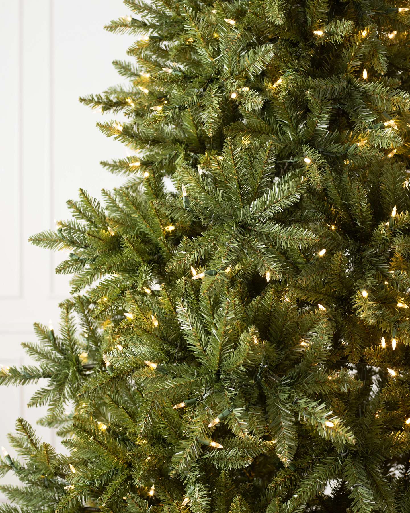 Vancouver Spruce LEDCA by Balsam Hill Closeup 10