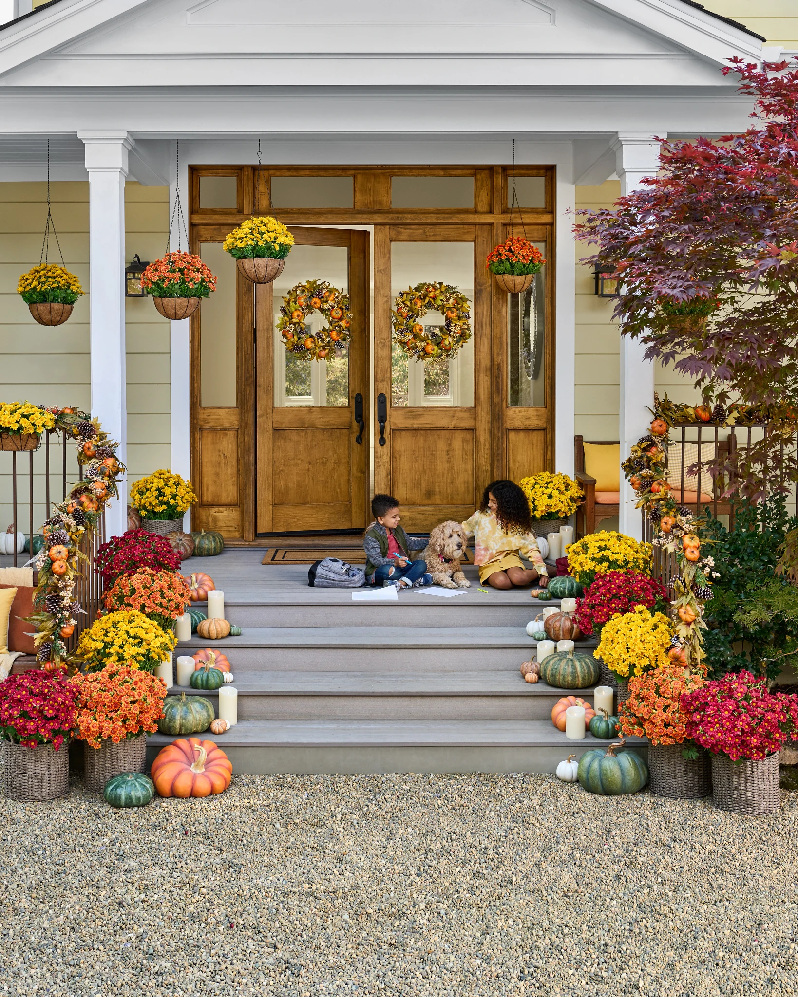 BALSAM 265（バルサム）2本セット Scarlet Sunset Mums Artificial Fall Pot Filler Set | Balsam Hill