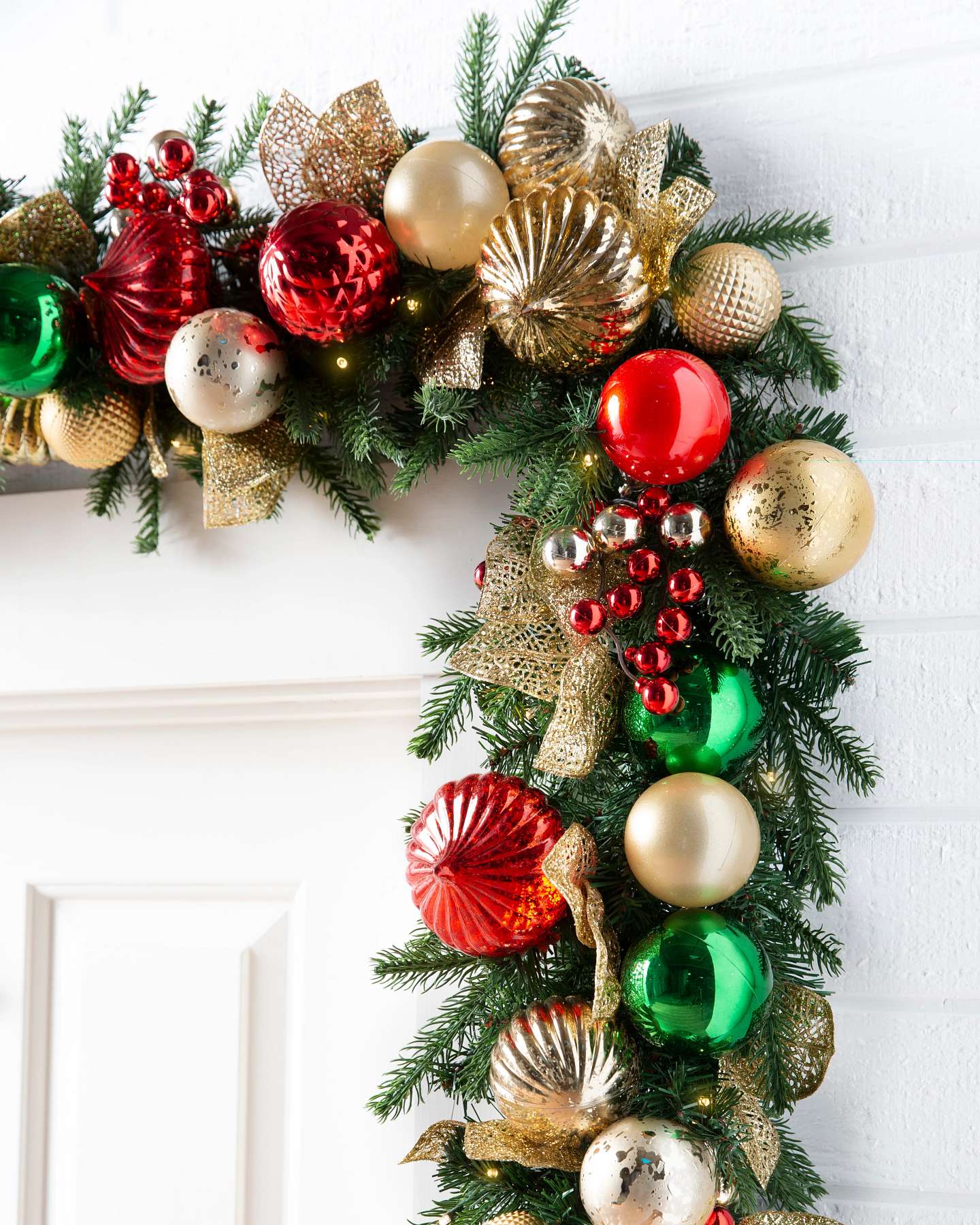 Guirlande artificielle de Noël Balsam Hill Joie et lumières de 10 pi avec lumières DEL transparentes