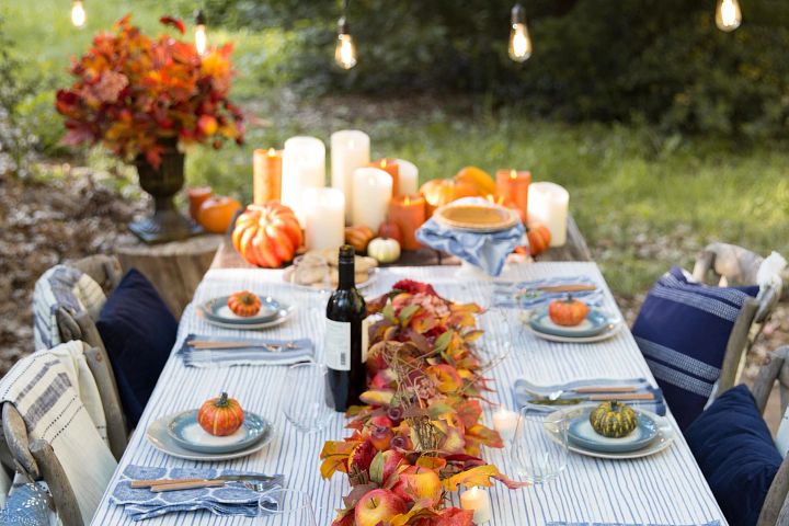 https://source.widen.net/content/ynngjvpt5x/jpeg/RC_Fall-Autumn-Outdoor-Entertaining-Table-Decorations.jpg?crop=true&keep=c&q=80&color=ffffffff&u=kgmvo7&w=720&h=480