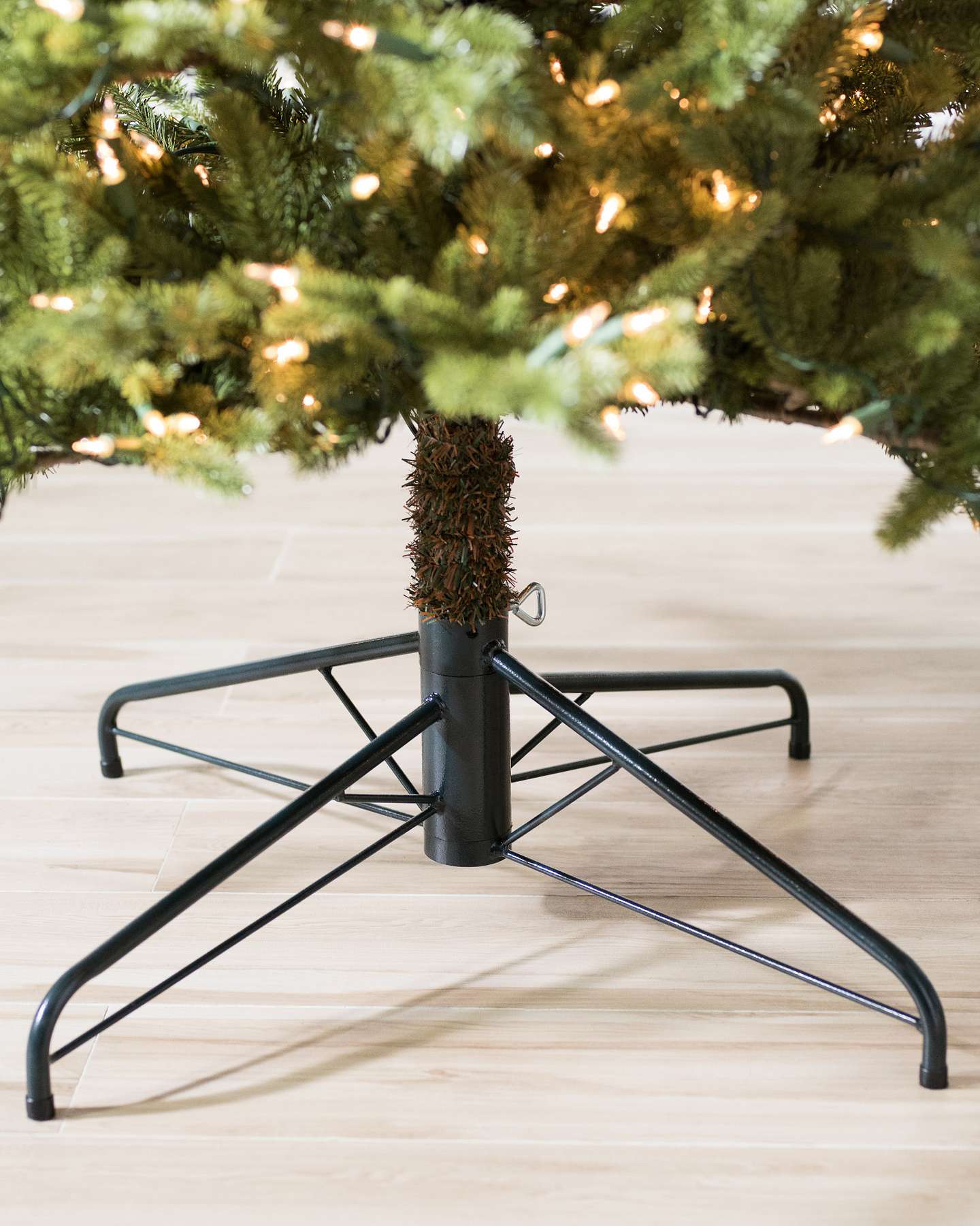 Balsam Hill Red Spruce Slim Artificial Christmas Tree Stand Feature