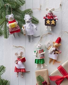 Chef's Kiss Felt Ornament Set Chef's Kiss Felt Ornament Set