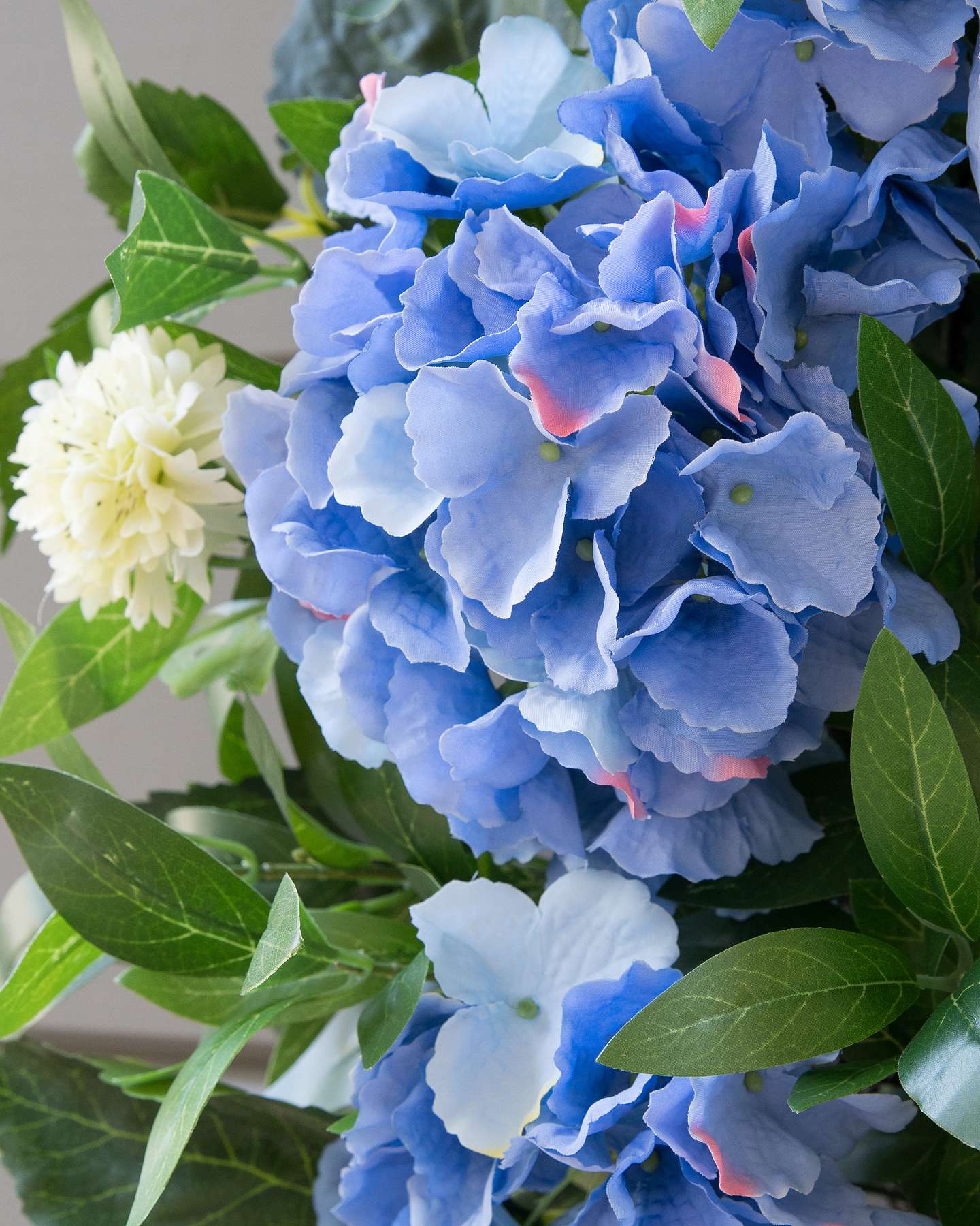Balsam Hill Outdoor Blue Hydrangea Artificial Spring Wreath Close-Up