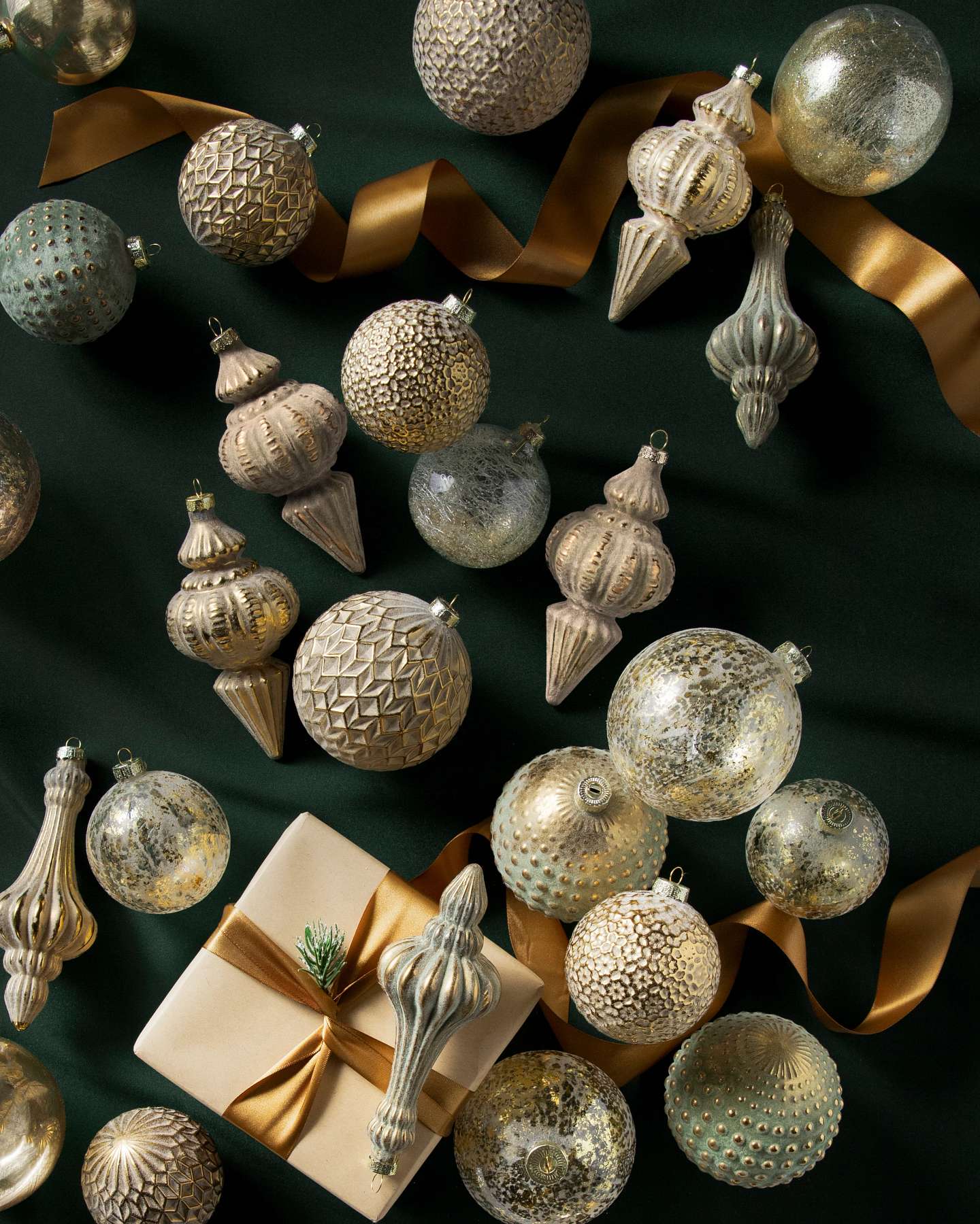 Balsam Hill Burnished Metals Christmas Ornament Set Lifestyle Display with Snowflake Accents