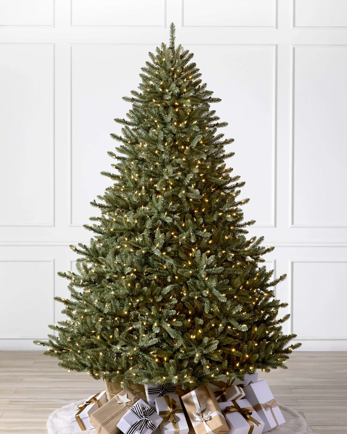 Balsam Hill Classic Blue Spruce Christmas Tree Stunning LED Light Display