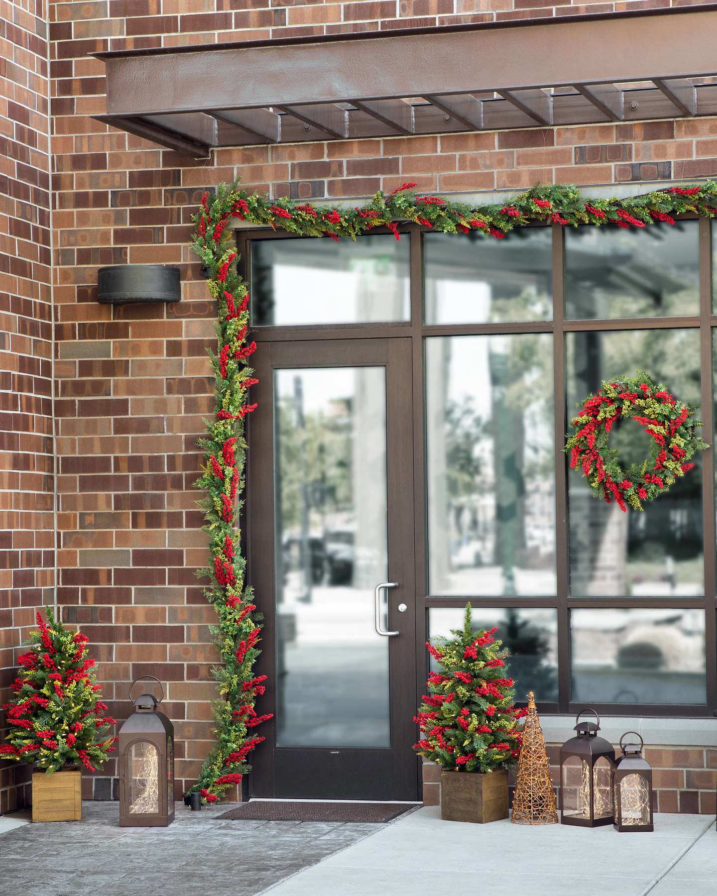Balsam Hill Outdoor Berry Burst Artificial Christmas Foliage Product Showcase