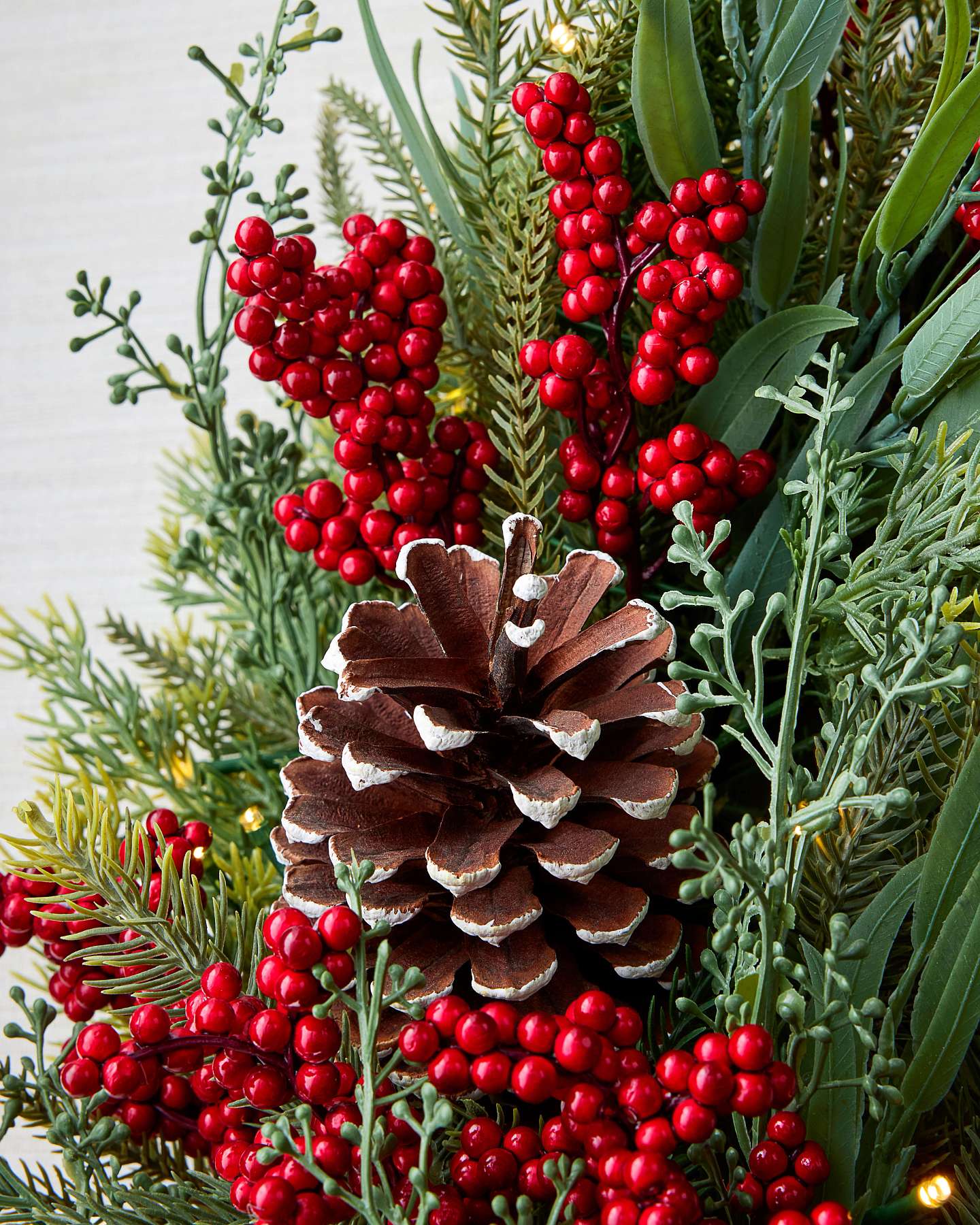26" Winter Hearthside Wreath