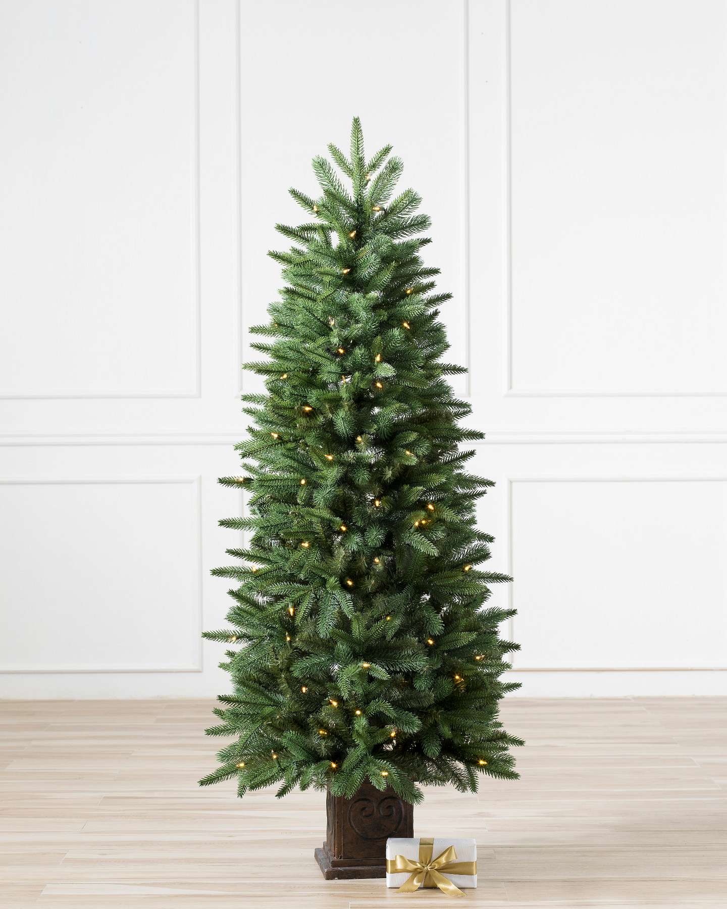 Balsam Hill Windsor Potted Spruce Artificial Christmas Tree LED