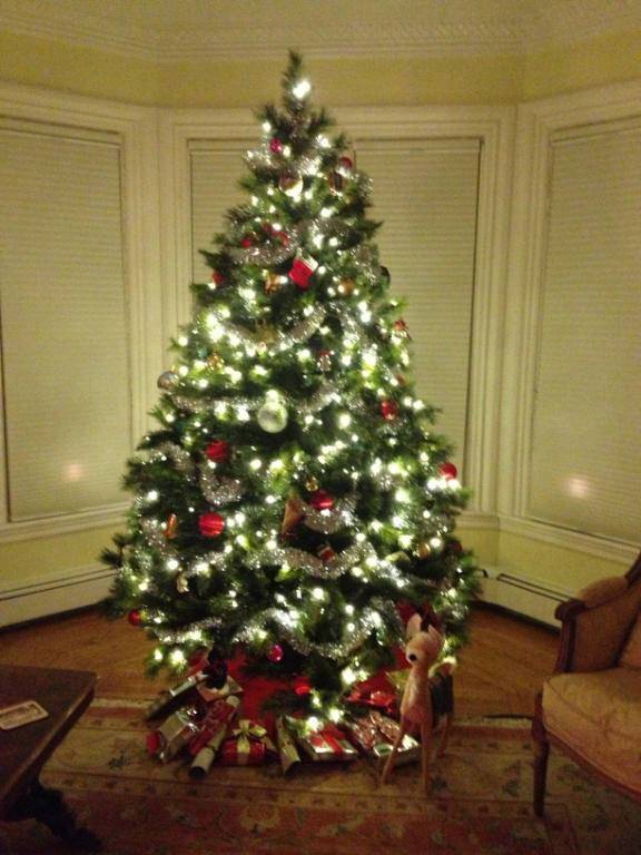Scotch Pine Artificial Christmas Tree | Balsam Hill