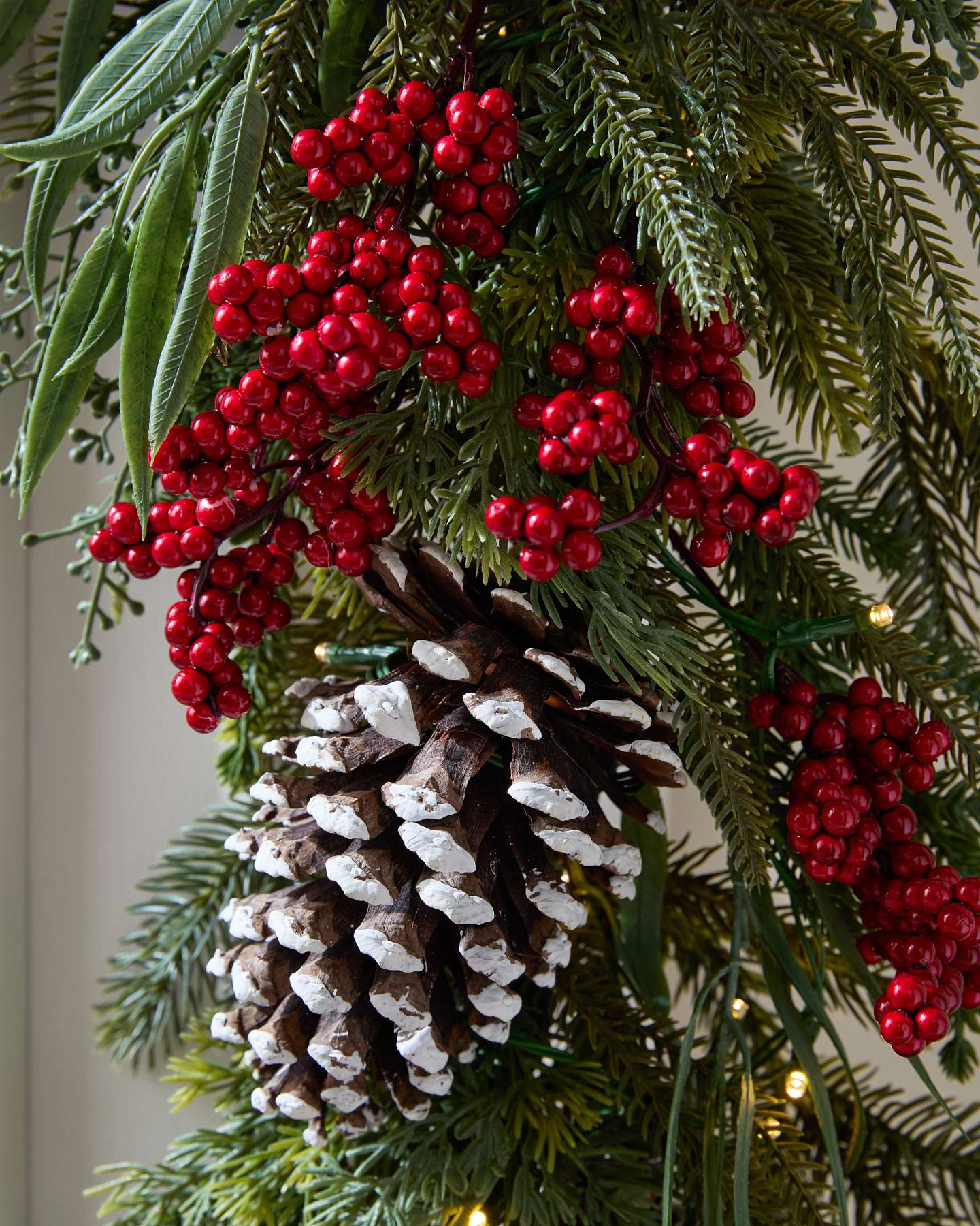 10' Winter Hearthside Garland