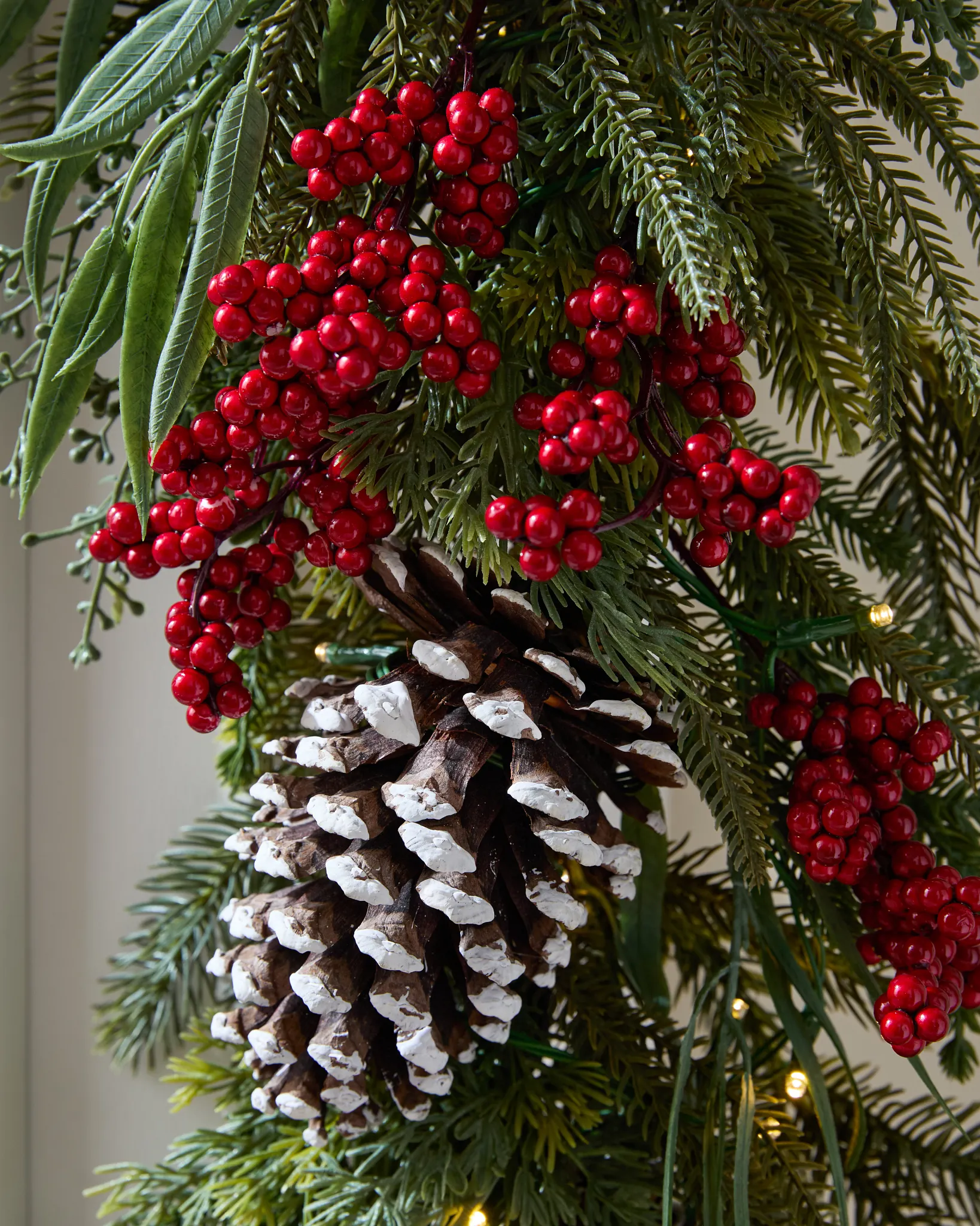 Winter Hearthside Garland