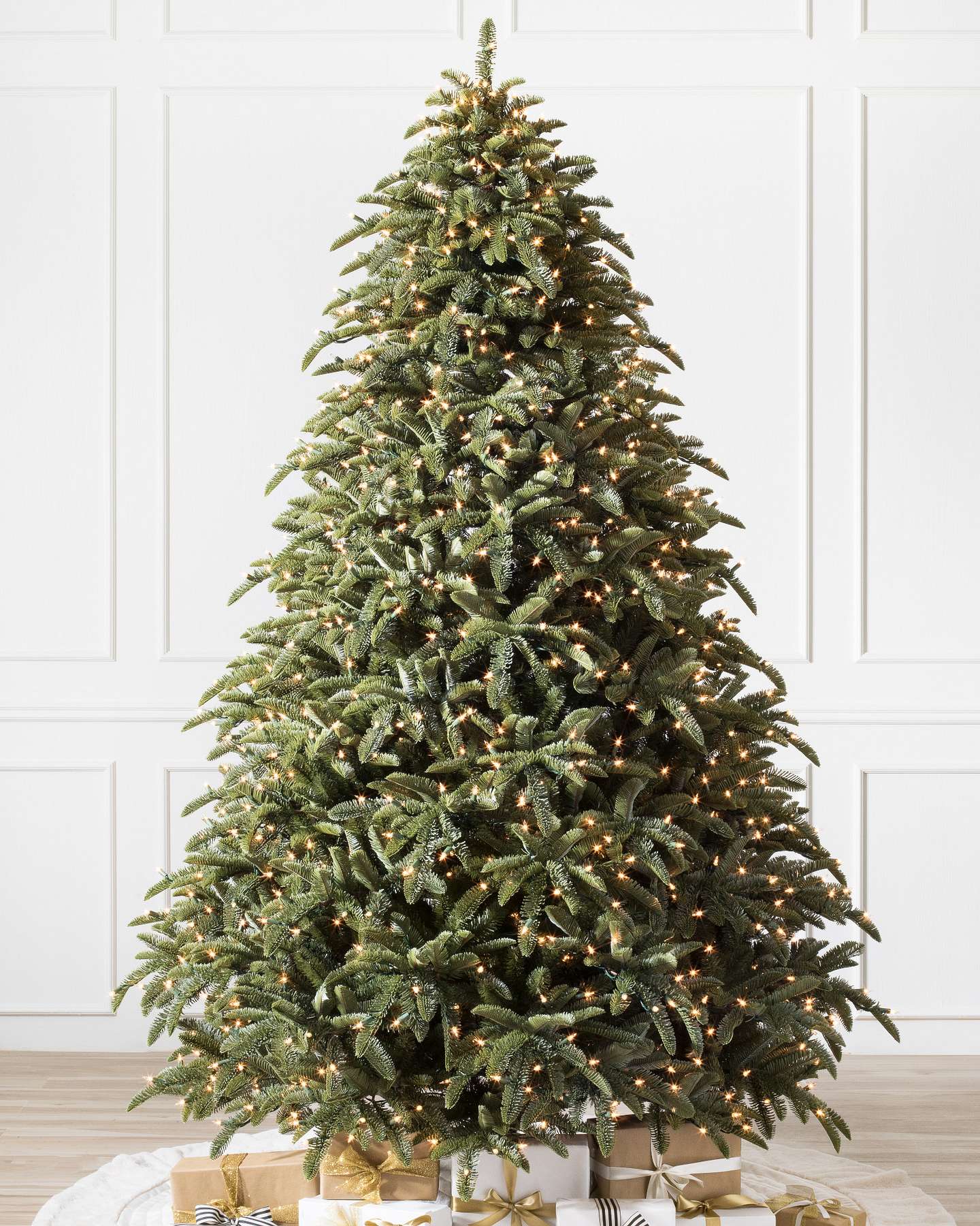 Sapin noble Balsam Hill, lumières LED claires | Présentation