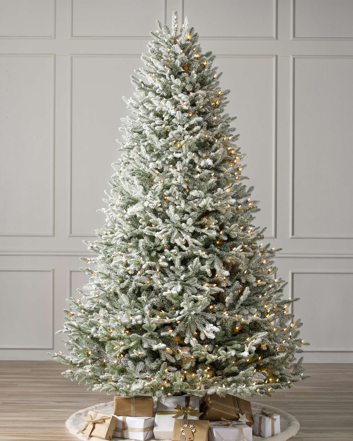 Balsam Hill Frosted Balsam Fir Artificial Christmas Tree LED Clear Display
